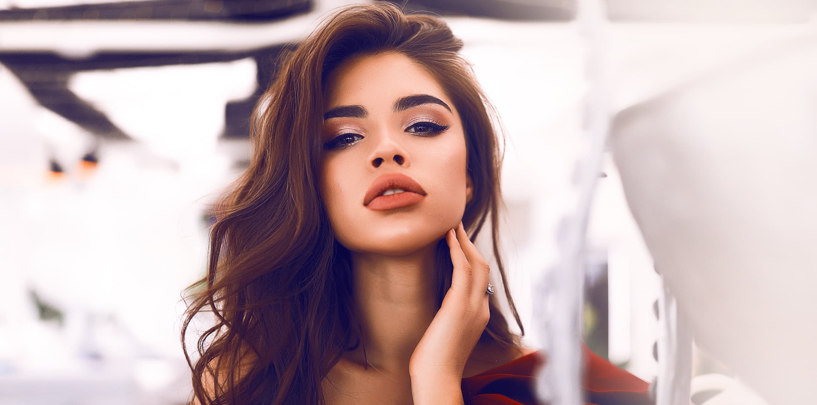 Luxury hair editorial portrait για BIZARRE Hair Beauty